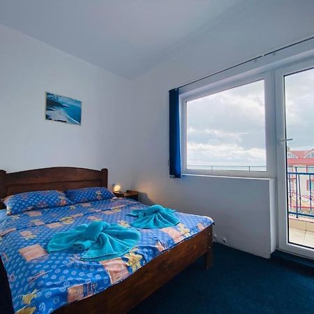 Pierre La Tarmul Marii -Primim Vouchere Vacanta Hostel Costinesti Ngoại thất bức ảnh