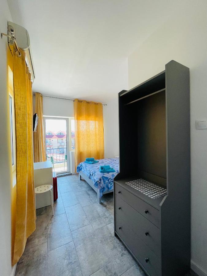 Pierre La Tarmul Marii -Primim Vouchere Vacanta Hostel Costinesti Ngoại thất bức ảnh