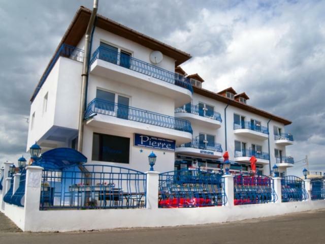 Pierre La Tarmul Marii -Primim Vouchere Vacanta Hostel Costinesti Ngoại thất bức ảnh